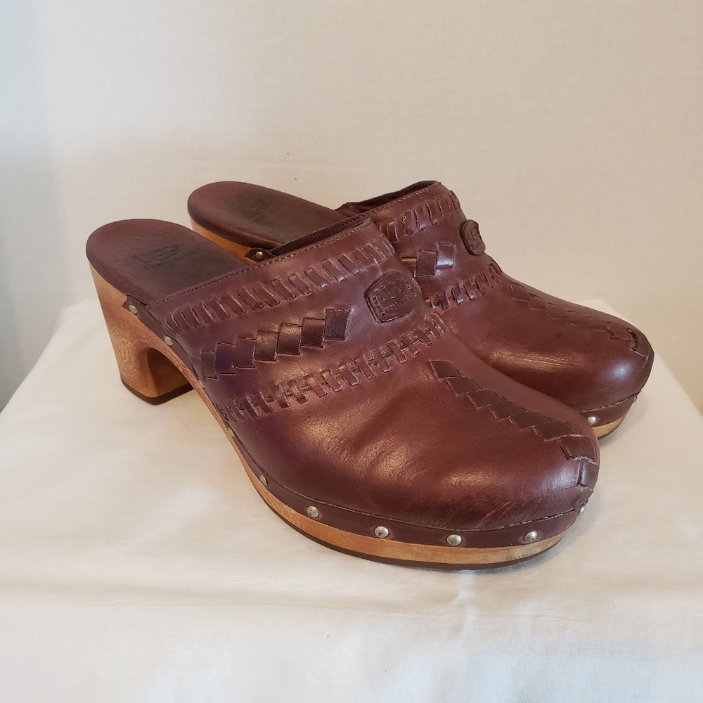 Ugg Australia Vivica Brown Leather Mule Clogs 7